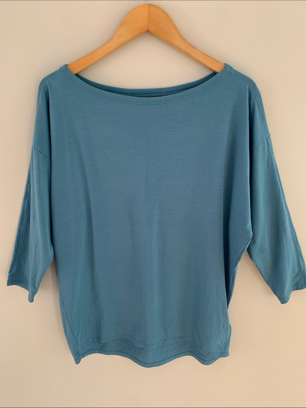 Athleta Ease In Top Blue Size Medium Relaxed Fit Modal Blend Long Sleeve Yoga